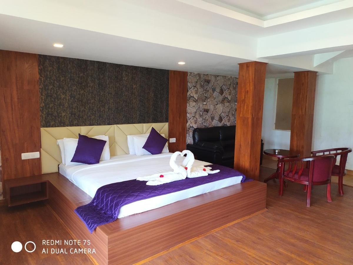 Valley View Resort 우티 외부 사진